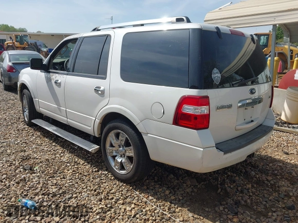 2010 Ford Expedition Limited z VIN 1FMJU1K56AEB54722, wystawiony jako IAAI lot #41926120 z przebiegiem 228 938 mil mil oraz . Historia ofert i sprzedaży dostępna na DreamBid. Obrazek 3.