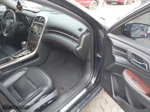 2013 Chevrolet Malibu LTZ with VIN 1G11J5SX6DF229593, listed as a IAAI auction lot 42016580 with 166,365 mi miles. Bid and sale history available at carsss.com. Image 5.