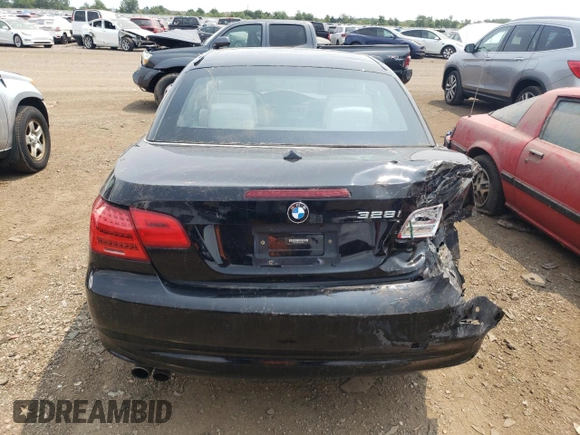 2012 BMW 3 Series 328i z VIN WBADW3C5XCE823421, wystawiony jako Copart lot #71352964 z przebiegiem 82 388 mil mil oraz Nie do naprawy • Non repairable. Historia ofert i sprzedaży dostępna na DreamBid. Obrazek 6.