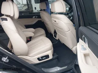 2022 BMW X7 xDrive40i with VIN 5UXCW2C08N9L13169, listed as a IAAI auction lot 41726947 with 59,752 mi miles. Bid and sale history available at carsss.com. Image 8.