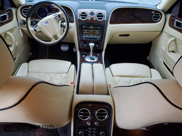 2012 Bentley Flying Spur z VIN SCBBP9ZA0CC072293, wystawiony jako Copart lot #48254415 z przebiegiem 71 312 mil mil oraz Szkody całkowita. Historia ofert i sprzedaży dostępna na DreamBid. Obrazek 8.