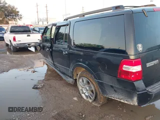 2011 Ford Expedition Max XLT with VIN 1FMJK1H51BEF15885, listed as a IAAI auction lot 41172398 with Not provided miles and . Bid and sale history available at DreamBid. Image 18.