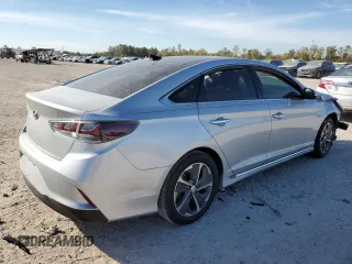 2018 Hyundai Sonata Hybrid Limited with VIN KMHE34L37JA082830, listed as a Copart auction lot 82709864 with 117,884 mi miles and Salvage Title. Bid and sale history available at carsss.com. Image 3.