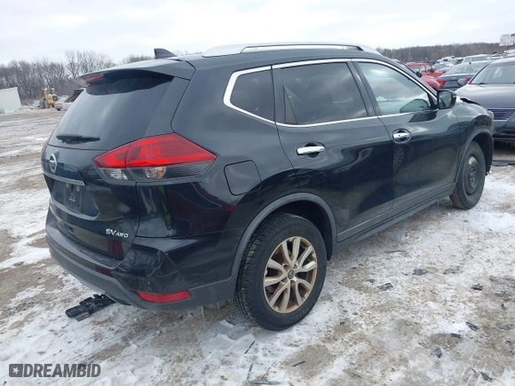 2018 Nissan Rogue S with VIN KNMAT2MV9JP588583, listed as a IAAI auction lot 41624360 with 136,733 mi miles. Bid and sale history available at carsss.com. Image 4.
