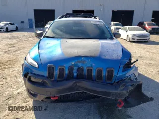 2018 Jeep Cherokee Trailhawk with VIN 1C4PJMBB2JD529915, listed as a Copart auction lot 87686525 with 107,184 mi miles and Salvage Title. Bid and sale history available at carsss.com. Image 5.