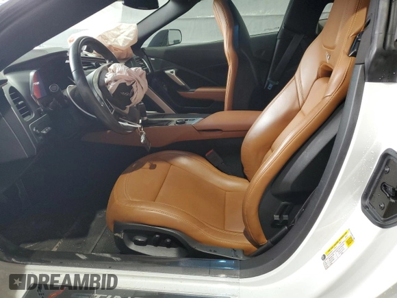 2015 Chevrolet Corvette 2LT z VIN 1G1YD2D76F5111568, wystawiony jako Copart lot #51807145 z przebiegiem 31 339 mil mil oraz Szkoda całkowita • Salvage title. Historia ofert i sprzedaży dostępna na DreamBid. Obrazek 7.