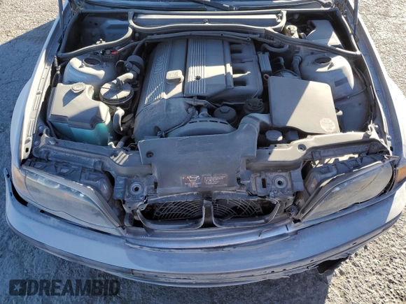 2005 BMW 3 Series 325i with VIN WBAET37485NJ90578, listed as a Copart auction lot 83905094 with 119,946 mi miles and Salvage Title. Bid and sale history available at carsss.com. Image 13.