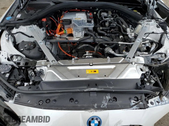 2023 BMW i4 eDrive35 with VIN WBY43AW02PFR38903, listed as a Copart auction lot 58691344 with 5,166 mi miles and Salvage Title. Bid and sale history available at carsss.com. Image 11.