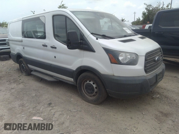 2017 Ford Transit z VIN 1FTYE1YM6HKA76808, wystawiony jako IAAI lot #42223012 z przebiegiem 251 855 mil mil oraz . Historia ofert i sprzedaży dostępna na DreamBid. Obrazek 1.