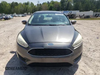 2016 Ford Focus SE z VIN 1FADP3F23GL355587, wystawiony jako Copart lot #53462345 z przebiegiem 101 628 mil mil oraz Szkoda całkowita • Salvage title. Historia ofert i sprzedaży dostępna na DreamBid. Obrazek 5.