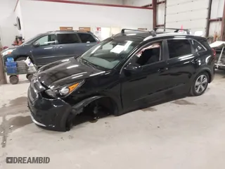 2018 Kia Niro LX with VIN KNDCB3LC0J5109979, listed as a IAAI auction lot 41824265 with 116,784 mi miles. Bid and sale history available at carsss.com. Image 2.