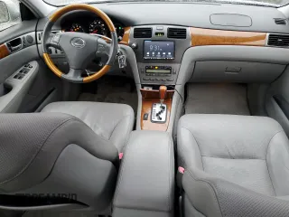 2005 Lexus ES 330 with VIN JTHBA30G455093490, listed as a Copart auction lot 44203855 with 137,264 mi miles and Salvage Title. Bid and sale history available at carsss.com. Image 8.