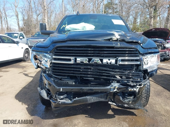 2019 Ram 2500 Big Horn with VIN 3C6UR5DJ7KG698782, listed as a IAAI auction lot 41661621 with 58,064 mi miles. Bid and sale history available at carsss.com. Image 12.
