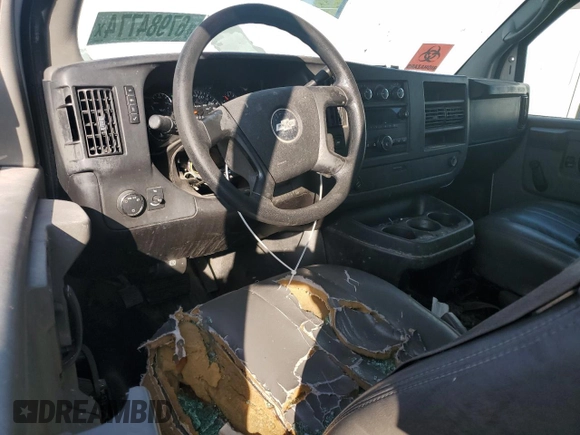 2008 Chevrolet Express Cargo with VIN 1GCFG15X081103619, listed as a Copart auction lot 67984774 with 400,499 mi miles and Clean title. Bid and sale history available at DreamBid. Image 8.