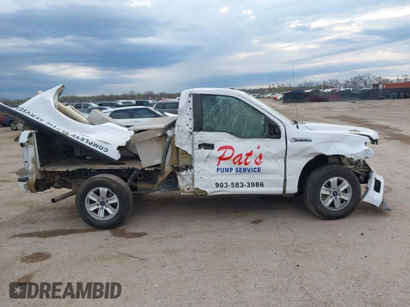 2018 Ford F-150 XL with VIN 1FTMF1CB7JKC69637, listed as a IAAI auction lot 41881356 with 1 mi miles. Bid and sale history available at carsss.com. Image 14.