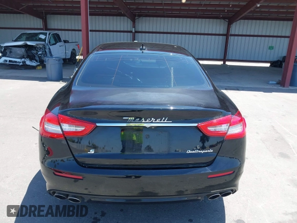 2018 Maserati Quattroporte S GranLusso z VIN ZAM56YPL1J1274060, wystawiony jako IAAI lot #42347208 z przebiegiem 55 022 mil mil oraz . Historia ofert i sprzedaży dostępna na DreamBid. Obrazek 17.