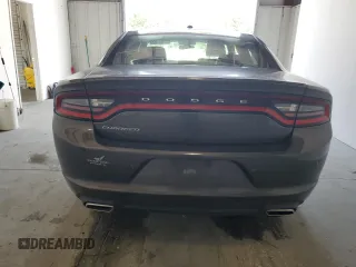 2020 Dodge Charger SXT z VIN 2C3CDXBG1LH116252, wystawiony jako Copart lot #55725565 z przebiegiem 95 039 mil mil oraz Czysty tytuł • Clean title. Historia ofert i sprzedaży dostępna na DreamBid. Obrazek 6.