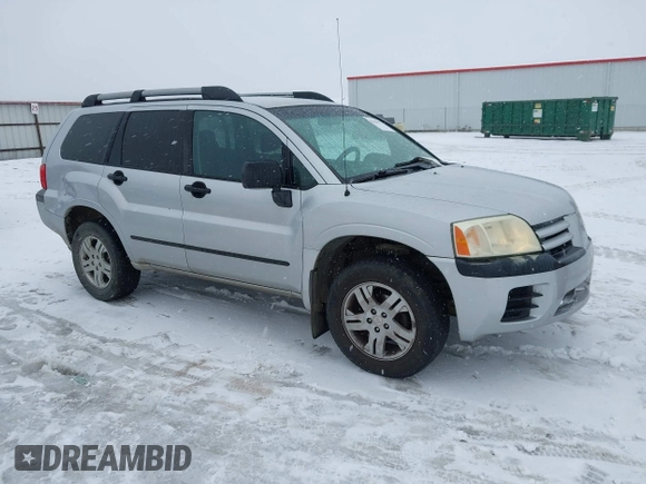 2005 Mitsubishi Endeavor LS with VIN 4A4MN21S95E048601, listed as a IAAI auction lot 41610976 with 126,464 mi miles. Bid and sale history available at carsss.com. Image 1.