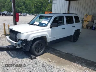 2016 Jeep Patriot Sport with VIN 1C4NJPBB7GD774369, listed as a IAAI auction lot 42583722 with 180,474 mi miles and . Bid and sale history available at DreamBid. Image 2.