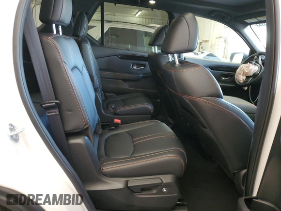 2025 Honda Pilot TrailSport z VIN 5FNYG1H67SB094346, wystawiony jako Copart lot #51415995 z przebiegiem 5 871 mil mil oraz Szkoda całkowita • Salvage title. Historia ofert i sprzedaży dostępna na DreamBid. Obrazek 11.
