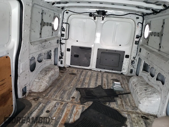 2020 Nissan NV Cargo SV z VIN 1N6BF0KM5LN806590, wystawiony jako Copart lot #78617184 z przebiegiem 147 620 mil mil oraz Szkoda całkowita • Salvage title. Historia ofert i sprzedaży dostępna na DreamBid. Obrazek 10.