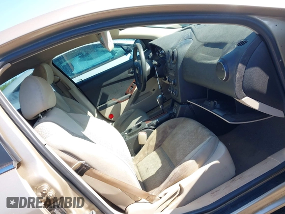 2007 Pontiac G6 with VIN 1G2ZG58B274268688, listed as a IAAI auction lot 41995648 with 235,516 mi miles. Bid and sale history available at carsss.com. Image 5.