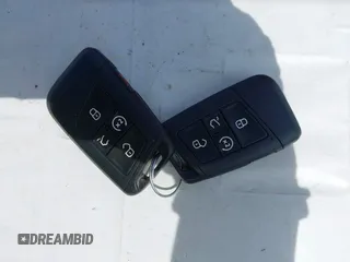 2019 Volkswagen Atlas SEL Premium с VIN 1V2NR2CAXKC622911, выставлен на аукционе IAAI как лот 42582636 с пробегом 171 431 миль миль и . История ставок и продаж доступна на DreamBid. Изображение 11.