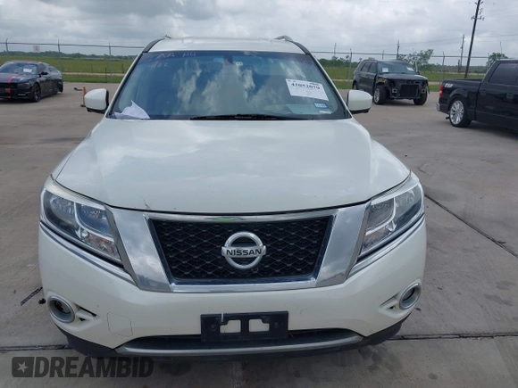 2016 Nissan Pathfinder Platinum with VIN 5N1AR2MN2GC655552, listed as a IAAI auction lot 42052079 with 232,908 mi miles. Bid and sale history available at carsss.com. Image 6.