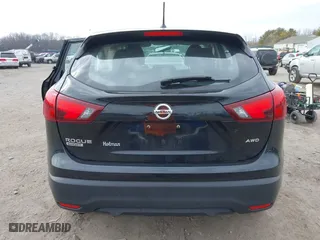 2018 Nissan Rogue Sport SV with VIN JN1BJ1CR5JW251040, listed as a IAAI auction lot 41661123 with 67,723 mi miles. Bid and sale history available at carsss.com. Image 16.