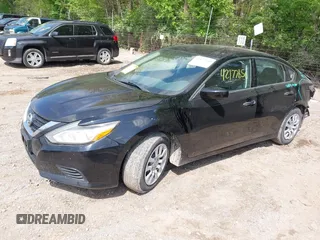 2017 Nissan Altima S z VIN 1N4AL3AP2HN344202, wystawiony jako IAAI lot #42177650 z przebiegiem 106 359 mil mil oraz . Historia ofert i sprzedaży dostępna na DreamBid. Obrazek 2.