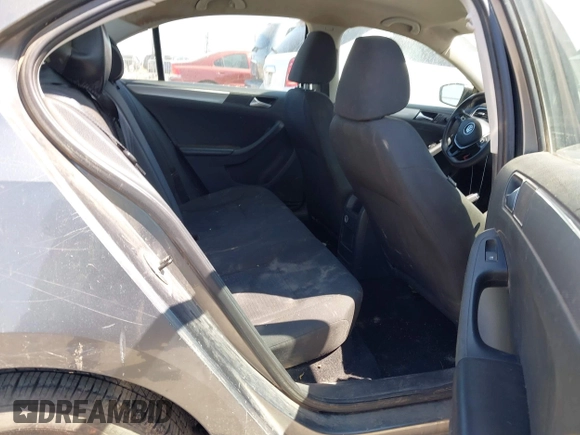 2015 Volkswagen Jetta SE with VIN 3VWD17AJ9FM208976, listed as a IAAI auction lot 42572374 with 259,993 mi miles and . Bid and sale history available at DreamBid. Image 8.