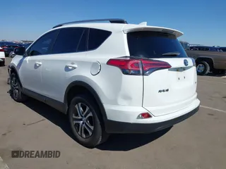 2017 Toyota RAV4 LE z VIN JTMZFREV7HJ143595, wystawiony jako IAAI lot #41626422 z przebiegiem 78 236 mil mil oraz . Historia ofert i sprzedaży dostępna na DreamBid. Obrazek 3.