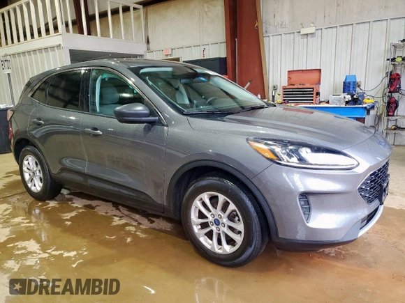 2022 Ford Escape SE with VIN 1FMCU0G64NUB37837, listed as a Copart auction lot 60484885 with 27,861 mi miles and Salvage title. Bid and sale history available at DreamBid. Image 4.