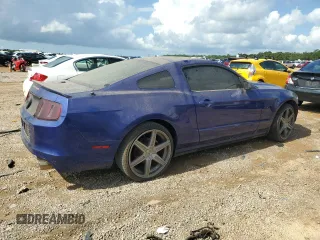 2013 Ford Mustang GT z VIN 1ZVBP8CF6D5235530, wystawiony jako Copart lot #59044465 z przebiegiem 96 242 mil mil oraz Czysty tytuł • Clean title. Historia ofert i sprzedaży dostępna na DreamBid. Obrazek 3.