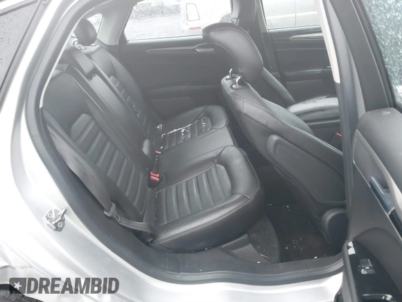 2013 Ford Fusion SE with VIN 3FA6P0HR4DR311449, listed as a IAAI auction lot 41860217 with 178,732 mi miles. Bid and sale history available at carsss.com. Image 8.