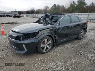 2017 Kia Optima SX with VIN 5XXGW4L24HG137812, listed as a Copart auction lot 82240014 with 0 mi miles and Salvage Title. Bid and sale history available at carsss.com. Image 1.