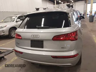 2019 Audi Q5 Premium with VIN WA1ANAFY6K2089034, listed as a IAAI auction lot 41483750 with 58,425 mi miles. Bid and sale history available at carsss.com. Image 17.