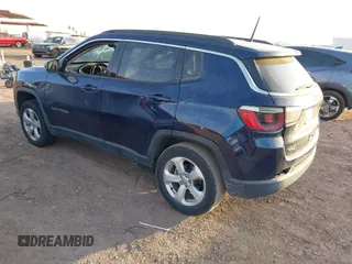 2017 Jeep Compass Latitude z VIN 3C4NJCBB2HT682199, wystawiony jako IAAI lot #42180451 z przebiegiem 111 557 mil mil oraz . Historia ofert i sprzedaży dostępna na DreamBid. Obrazek 3.