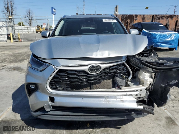 2021 Toyota Highlander XLE with VIN 5TDGZRAH0MS528394, listed as a Copart auction lot 49130275 with 67,167 mi miles and Salvage Title. Bid and sale history available at carsss.com. Image 5.