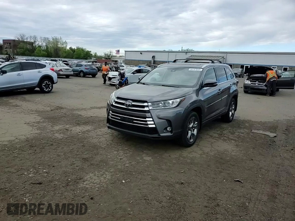 2019 Toyota Highlander Limited with VIN 5TDDZRFH0KS992455, listed as a Copart auction lot 54707655 with 408,319 mi miles and Salvage title. Bid and sale history available at DreamBid. Image 13.