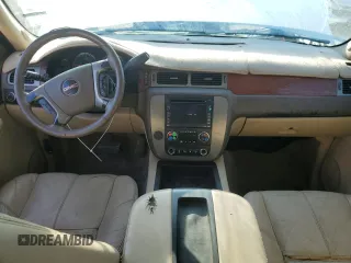 2008 GMC Yukon SLT w/4SB with VIN 1GKFC130X8R222446, listed as a Copart auction lot 75185114 with 230,946 mi miles and Clean Title. Bid and sale history available at carsss.com. Image 8.