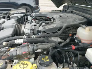 2021 Jeep Wrangler Unlimited 80th Anniversary z VIN 1C4HJXDG0MW713628, wystawiony jako IAAI lot #43114800 z przebiegiem 92 265 mil mil oraz . Historia ofert i sprzedaży dostępna na DreamBid. Obrazek 19.