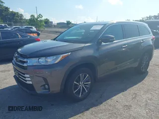 2017 Toyota Highlander XLE with VIN 5TDKZRFH6HS205427, listed as a IAAI auction lot 42581825 with Not provided miles and . Bid and sale history available at DreamBid. Image 18.