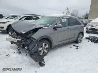 2017 Kia Niro LX with VIN KNDCB3LC2H5101831, listed as a Copart auction lot 45936015 with 141,798 mi miles and Salvage Title. Bid and sale history available at carsss.com. Image 1.