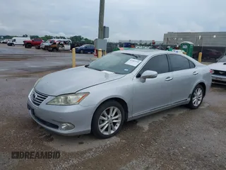 2012 Lexus ES 330 z VIN JTHBK1EG1C2499297, wystawiony jako IAAI lot #42481970 z przebiegiem 175 129 mil mil oraz . Historia ofert i sprzedaży dostępna na DreamBid. Obrazek 2.
