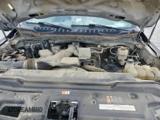 2020 Ford F-250 XL z VIN 1FT7W2B6XLEE81814, wystawiony jako Copart lot #56356235 z przebiegiem 106 361 mil mil oraz Szkoda całkowita • Salvage title. Historia ofert i sprzedaży dostępna na DreamBid. Obrazek 11.