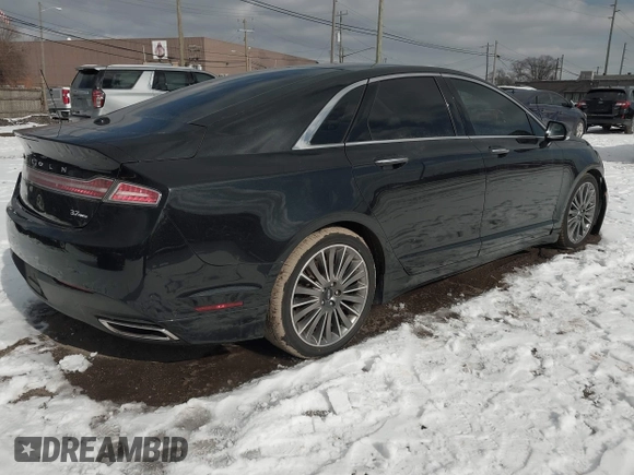 2013 Lincoln MKZ with VIN 3LN6L2JKXDR809858, listed as a IAAI auction lot 41517344 with 204,470 mi miles. Bid and sale history available at carsss.com. Image 4.