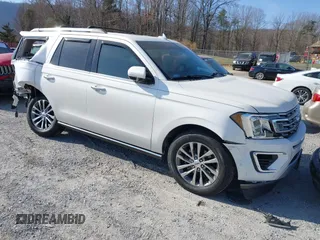 2018 Ford Expedition Limited with VIN 1FMJU2AT1JEA16611, listed as a IAAI auction lot 41773150 with 87,345 mi miles. Bid and sale history available at carsss.com. Image 1.