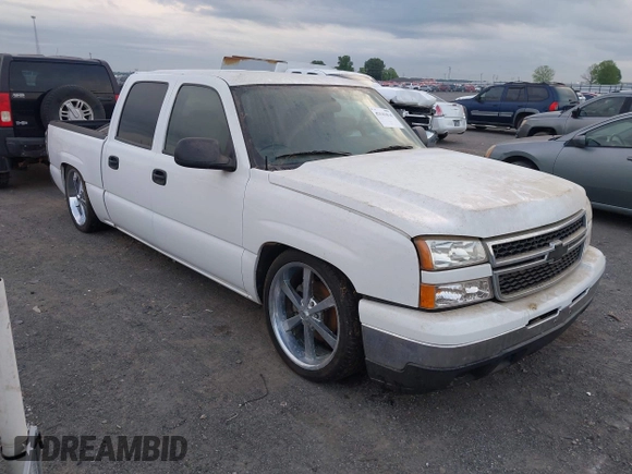 2007 Chevrolet Silverado 1500 LS with VIN 2GCEC13V371152170, listed as a IAAI auction lot 42143416 with 212,459 mi miles and . Bid and sale history available at DreamBid. Image 1.
