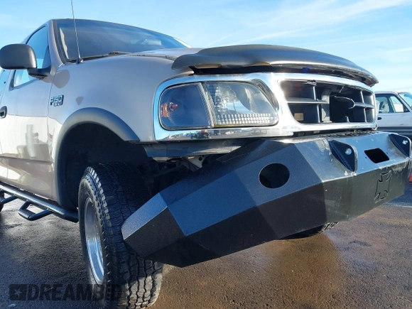 1997 Ford F-150 XL with VIN 1FTDX18W7VKB72498, listed as a IAAI auction lot 41390245 with 55,945 mi miles. Bid and sale history available at carsss.com. Image 18.